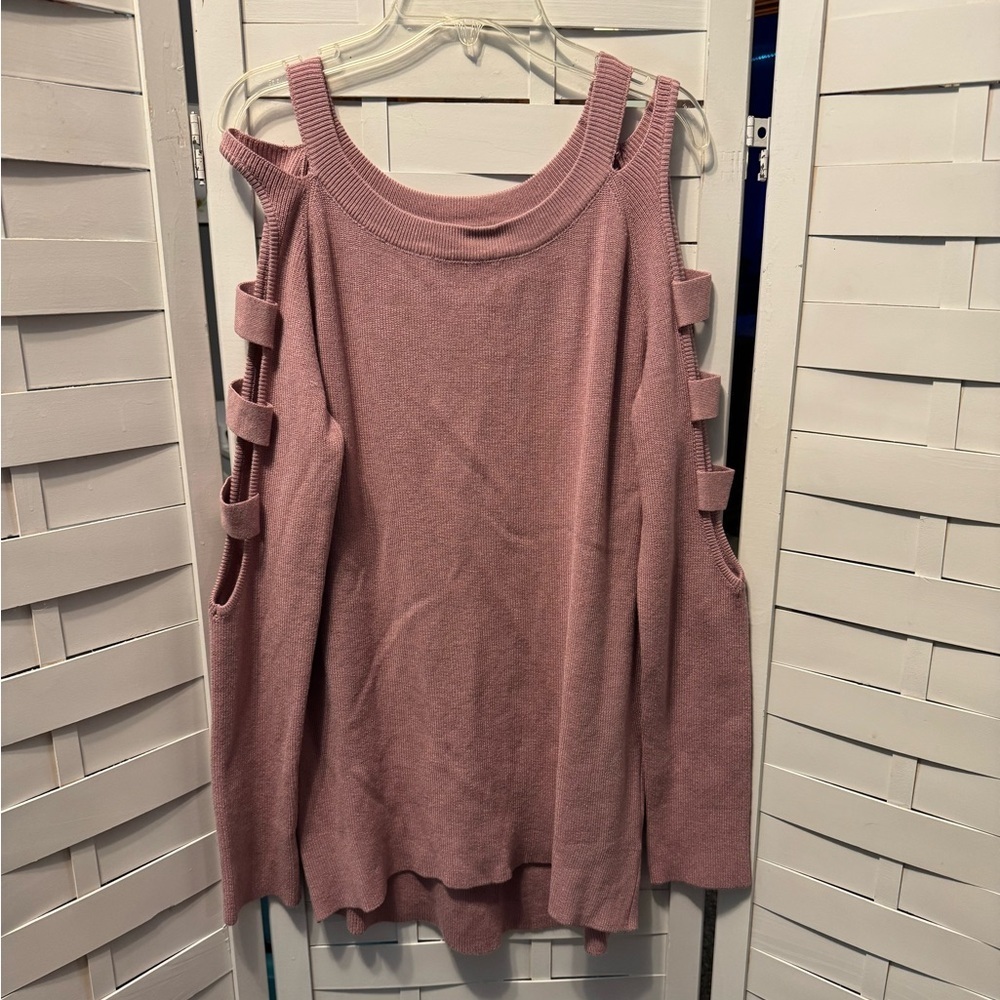 NWT Umgee Cold Shoulder Top